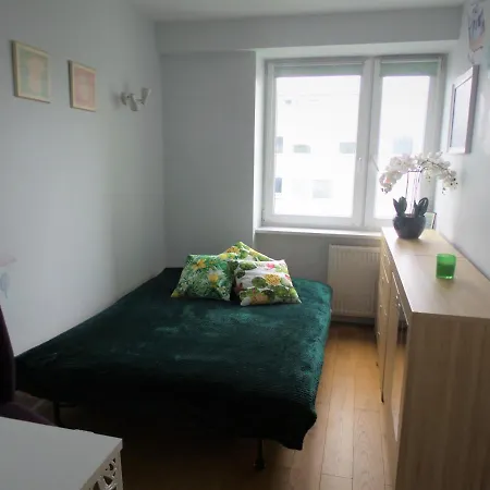 Apartament Przy Metrze Apartament