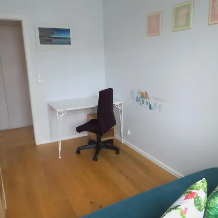 Apartament Przy Metrze Apartament *
